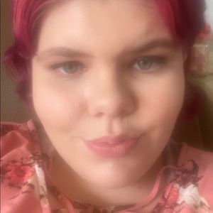 Meet your Posher, Tina